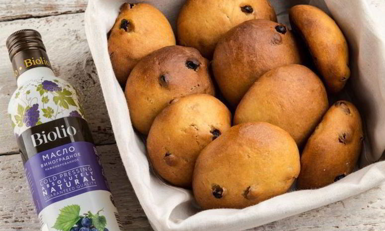 Рецепт пасхальных булочек с изюмом