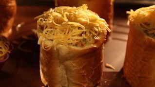 Рыбный пудинг в багете