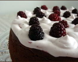 Шоколад, ежевика и творог