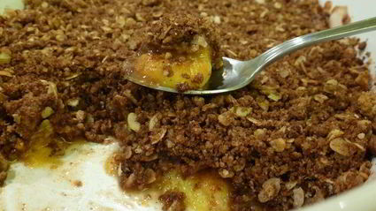 сливовый крамбл