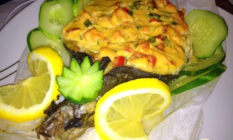 Рецепт сибаса с творожно-сырным суфле и семгой