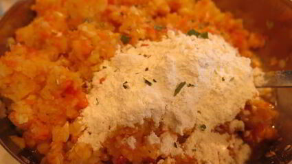 суфле из овощей под маслятами в сметане