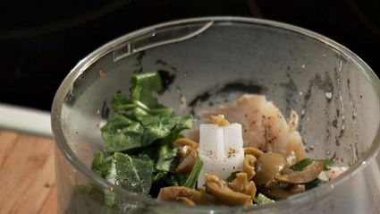 суфле из трески с медово-горчичным соусом и запеченными помидорами