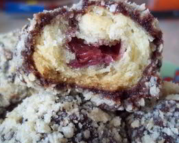 Трюфеля вишнево-лимонные в шоколадной помадке