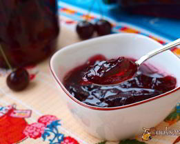 Вишня консервированная в желе
