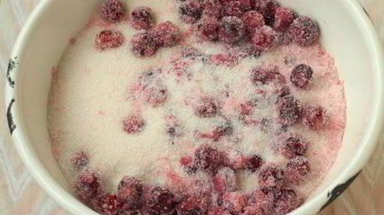 вишня консервированная в желе