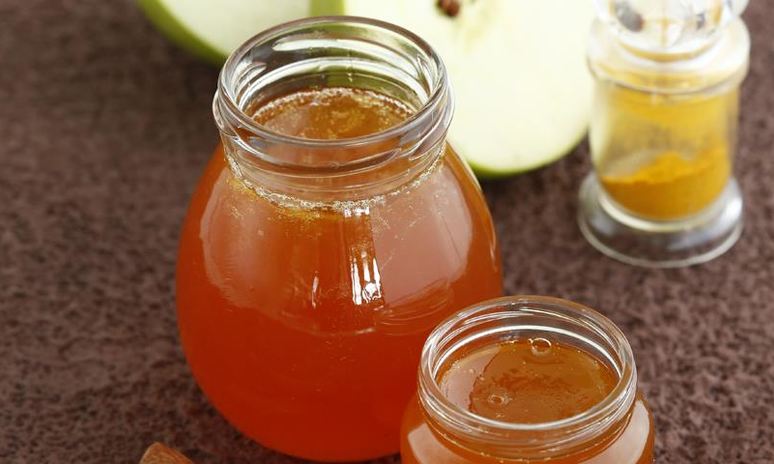 Рецепт яблочного желе с корицей и шафраном