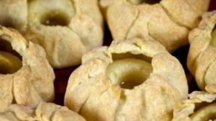 яблоки, запеченные в тесте