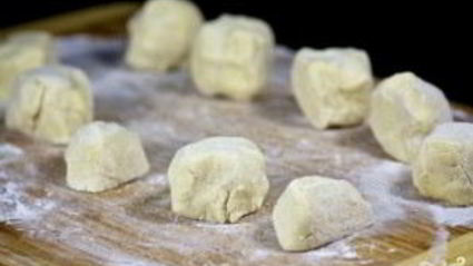 яблоки, запеченные в тесте