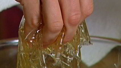 ягодное желе с кокосовыми крекерами