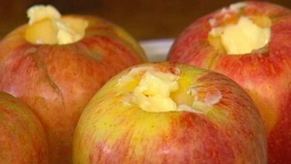 запеченные яблоки с коричневым сахаром