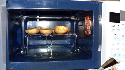 картофель печеный в микроволновке