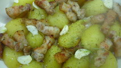 картофель с беконом и чесночком