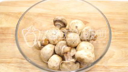 картофель с грибами в духовке