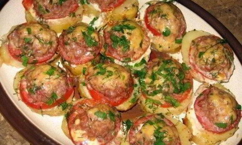 Рецепт картофеля с мясным фаршем из духовки