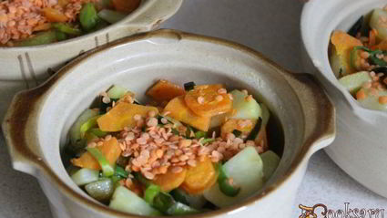 картофель с мясом и чечевицей в горшочках