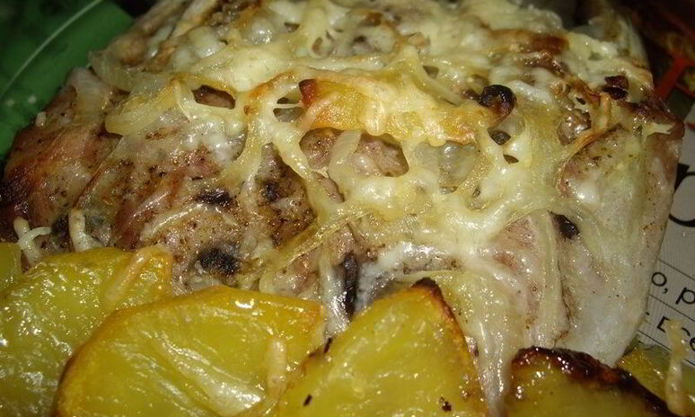 Рецепт картофеля с ребрышками в духовке