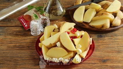 картошка по-деревенски в рукаве в духовке