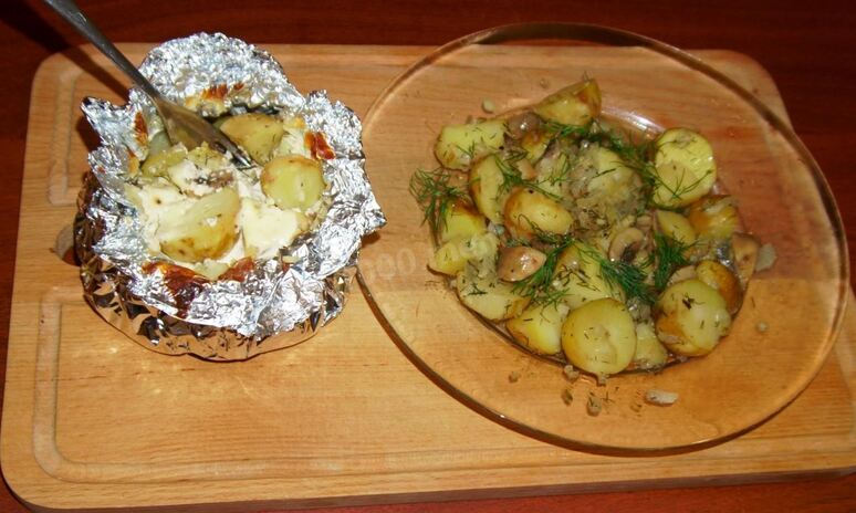 Рецепт картошки с шампиньонами и луком в духовке