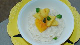 Рис на кокосовом молоке с манго и ананасом
