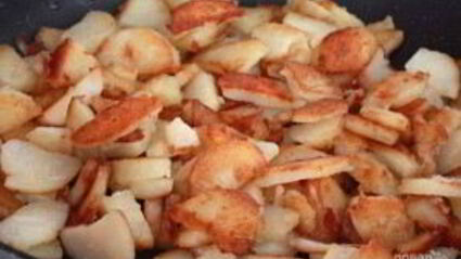 жареный картофель с луком