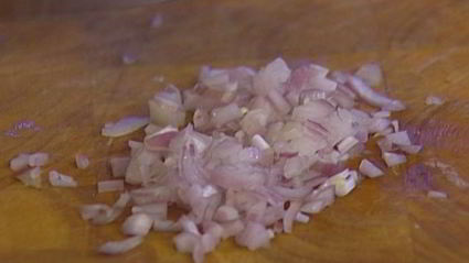 золотистый рис с кинзой и кедровыми орешками