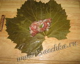 долма из виноградных листьев в мультиварке