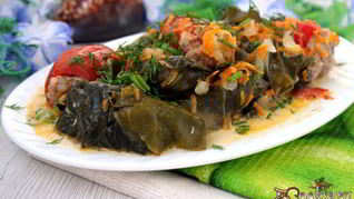 Голубцы из мангольда с фаршированными овощами