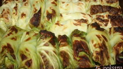 голубцы с индюшатиной, запеченные в сметанном соусе