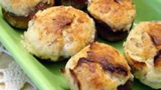 Аппетитные фаршированные шампиньоны