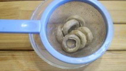 грибы фаршированные в духовке