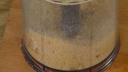 грибы на гриле с нутом и баклажанами