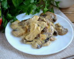 Грибы под сырным соусом