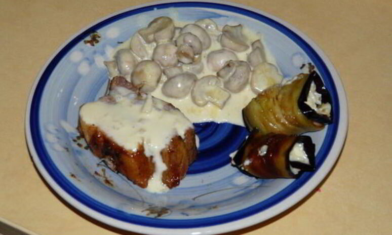 Рецепт грибов в сливочно-сырной подливке