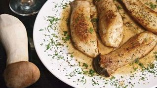 Грибы в сливочном соусе