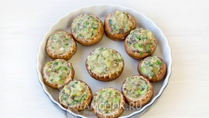 постные фаршированные шампиньоны