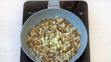 постные фаршированные шампиньоны