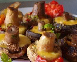 Шампиньоны с сыром