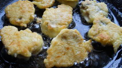 шампиньоны в сырном кляре