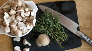 Тушеные грибы в мультиварке