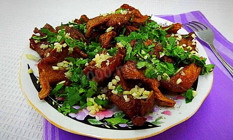 Рецепт жареных грибов с чесноком
