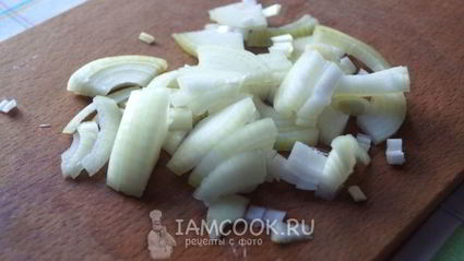 жареные шампиньоны с луком