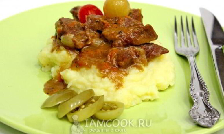 Рецепт гуляша из говядины в мультиварке