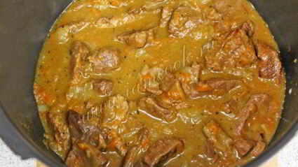 гуляш из говядины в мультиварке