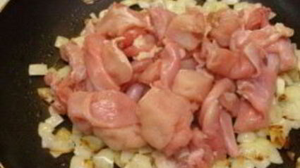 гуляш из кролика с подливкой