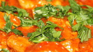 Гуляш из свинины с подливкой