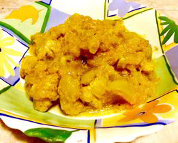 Куриный гуляш с тыквой и яблоком