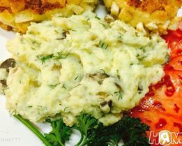Картофельное пюре с грибами и зеленью