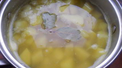 картофельное пюре с луком и куркумой