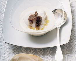 Картофельное пюре с яйцами пашот и белым трюфелем